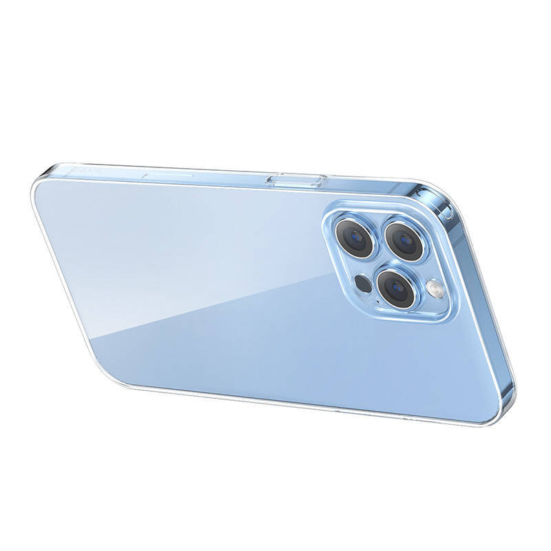 Na obrazie widoczny jest telefon w przezroczystym etui, z trzema obiektywami aparatu i lampą błyskową. Etui jest przejrzyste, co pozwala zobaczyć kolor obudowy telefonu.