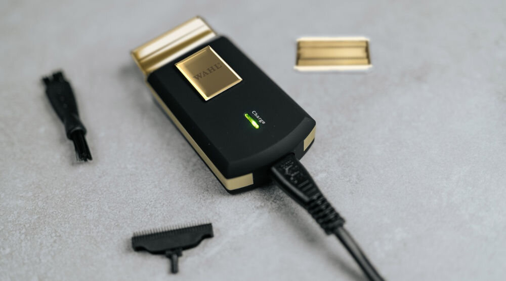 Wahl Travel Shaver wydajny akumulator dioda led