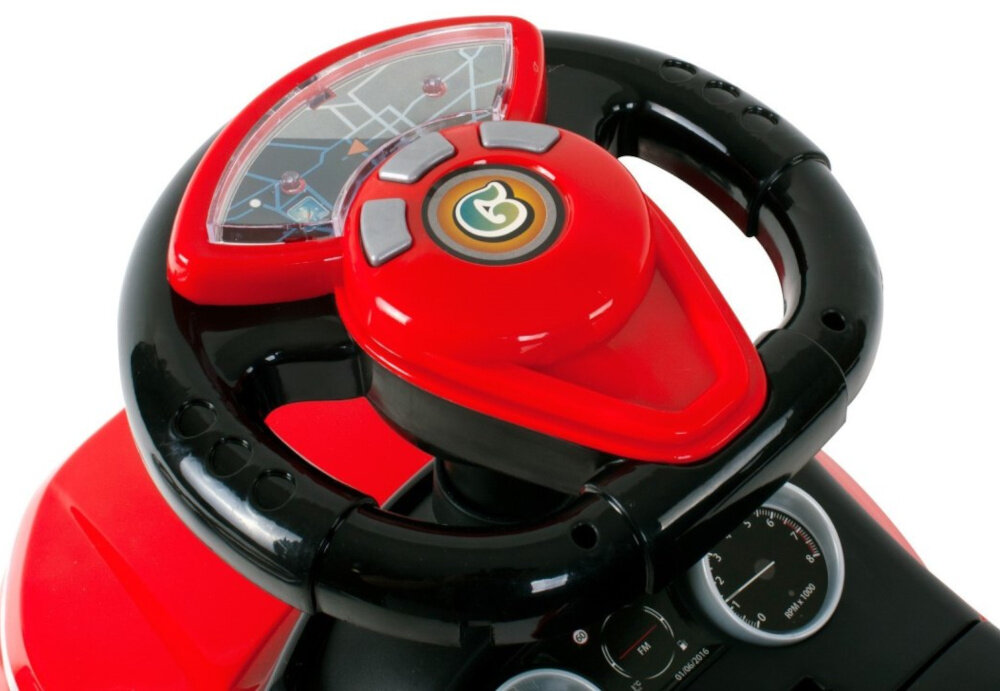 Jeździk SUN BABY Sport Car Czerwony waga 4,1 kg z opakowaniem z trwalego tworzywa sztucznego ergonomiczny ksztalt efekty dzwiekowe zasilanie dwie baterie AA