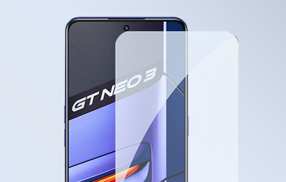 Na obrazie widoczny jest telefon z napisem \'GT NEO 3\' na ekranie oraz przezroczyste szkło hartowane nałożone na jego powierzchnię.