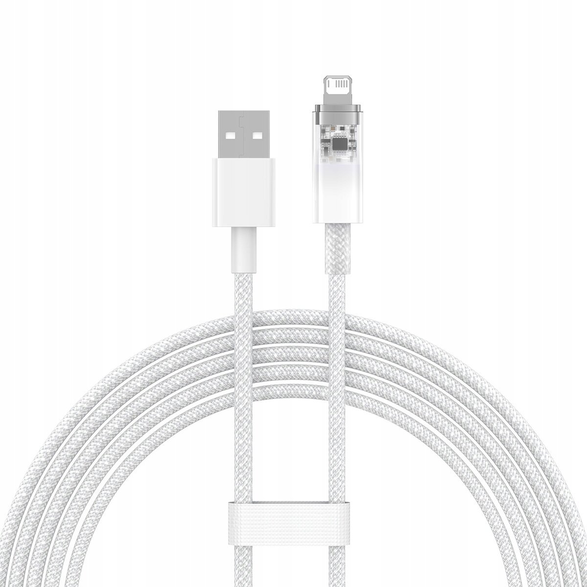 Na obrazie widoczny jest biały kabel z końcówkami USB-A i Lightning. Kabel jest opleciony i posiada zapięcie do organizacji przewodu.