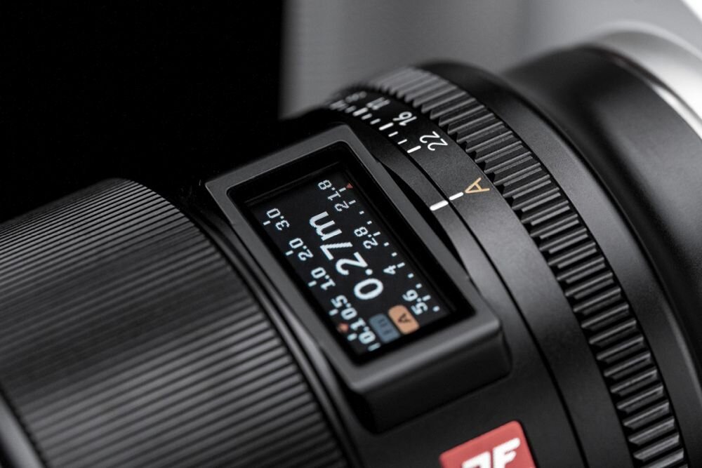 Obiektyw VILTROX AF 16mm f-1.8 Sony FE ogniskowa przysłona ostrość pierścienie optyka soczewki powłoki montaż bagnet światło jasność zoom filtry waga