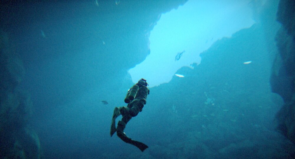 Under The Waves Gra strata żałoba pogodzenie się podwodna podróż