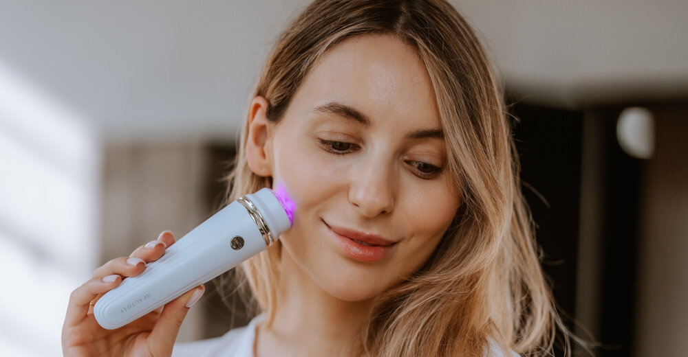 Urządzenie do pielęgnacji twarzy BEAUTIFLY Glossy Acne opis produktu