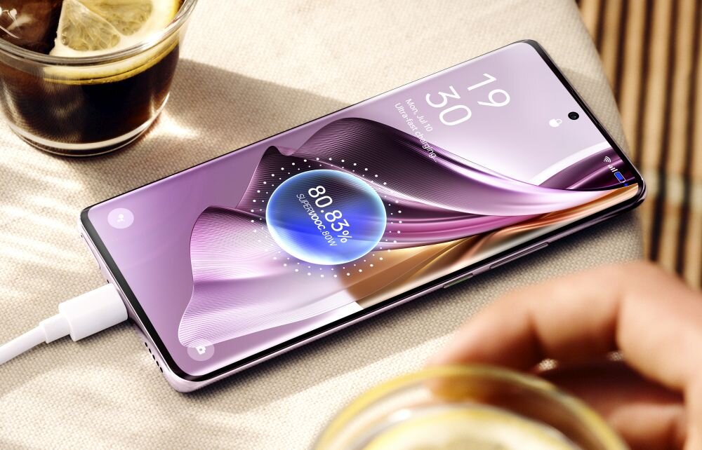 Smartfon OPPO Reno 10 Pro ekran bateria aparat procesor ram pamięć pojemność rozdzielczość zdjęcia filmy opis dane cechy blokady system łączność wifi bluetooth obudowa szkło odporność porty muzyka transfer sieć przekątna matryca waga czujniki oled amoled ips