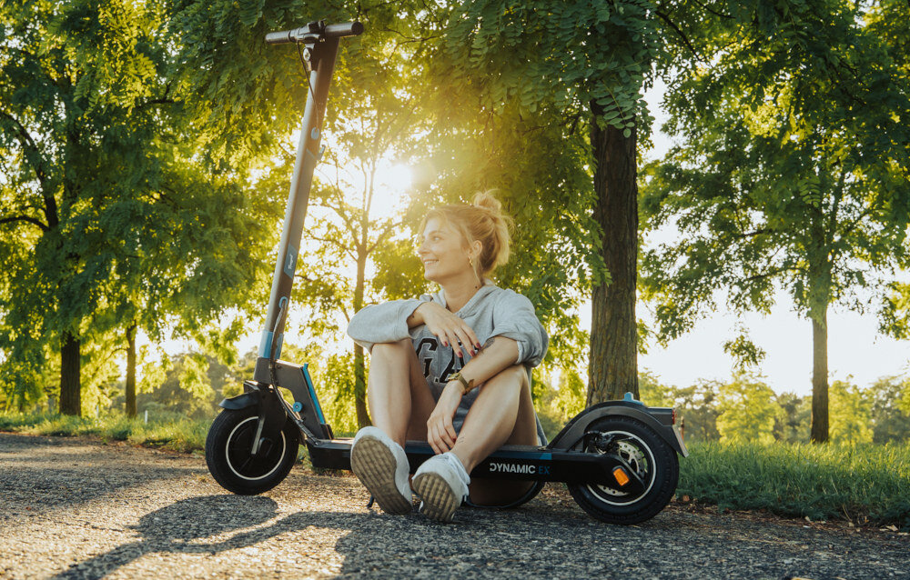 Hulajnoga elektryczna FRUGAL Dynamic EX Czarny 3 tryby jazdy oszczęny standard sport