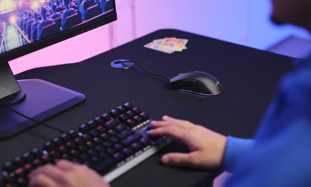 Mysz TRUST GXT924 YBAR+ RGB lekkość przewodowa bezprzewodowa podświetlenie działanie konstrukcja przyciski konfiguralne sensor optyczny połączenie rozgrywka komfort