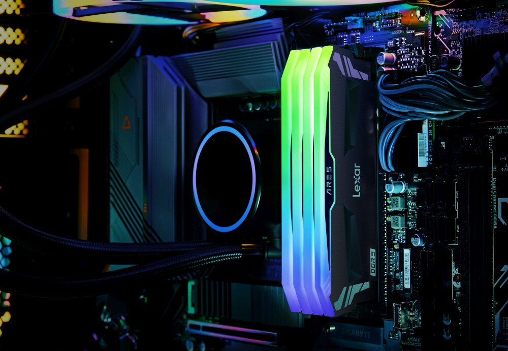 Pamięć RAM LEXAR Ares RGB Zyskaj przewagę na drodze do zwycięstwa podczas gier Niezawodna pamięć