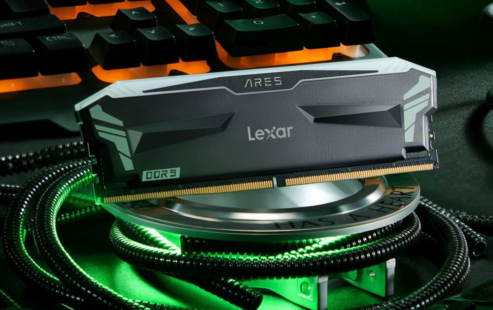 Pamięć RAM LEXAR Ares RGB Zaoszczędź
