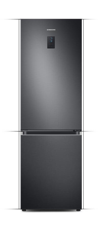 Grafitowa lodówka z dwoma drzwiami, na górnych drzwiach widoczne jest logo \'SAMSUNG\' oraz panel sterowania z wyświetlaczem. Lodówka ma nowoczesny design i gładką powierzchnię.