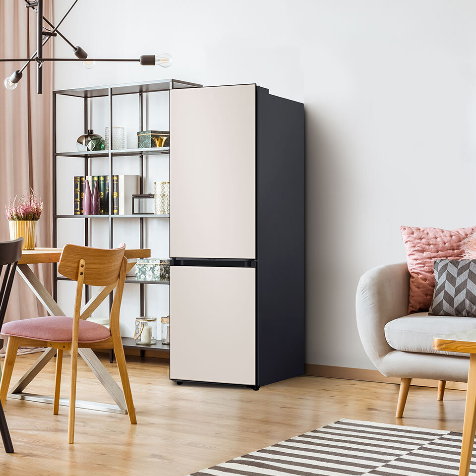 Lodówka Samsung Bespoke RB34C7B5D39 ma 1853 mm wysokości