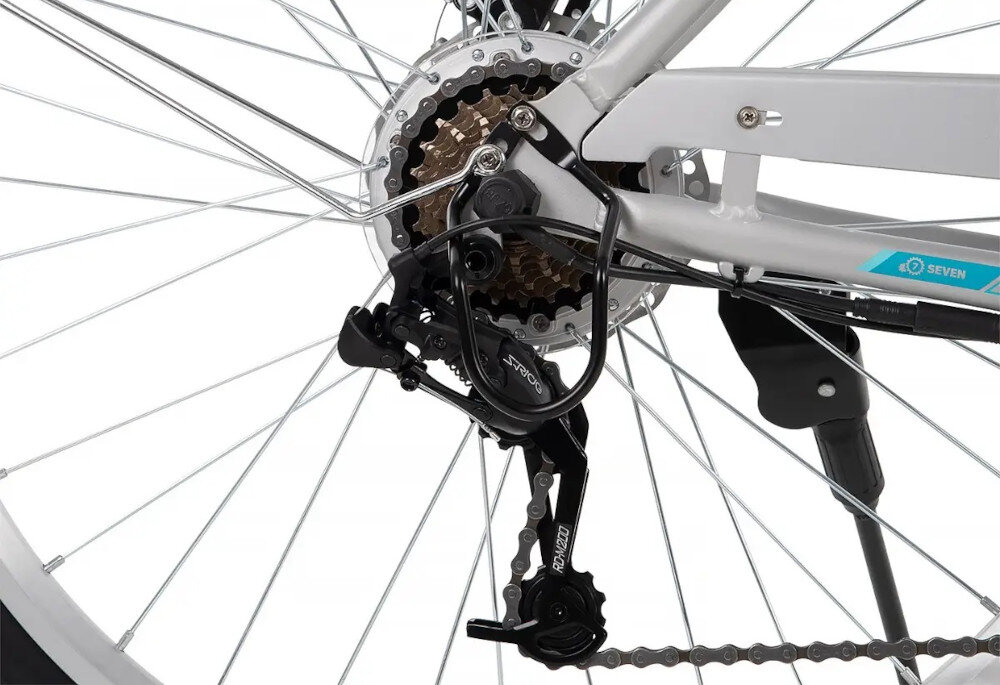 Rower elektryczny HUFFY Everett Plus 27.5 cala Srebrny tylna przerzutka marki S-Ride model RD-M200 duza wytrzymalosc sprawne dzialanie 7 biegow