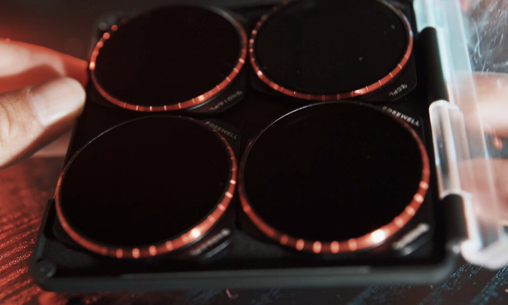 Zestaw filtrów FREEWELL Bright Day do DJI Mavic 3 montaż etui opakowanie