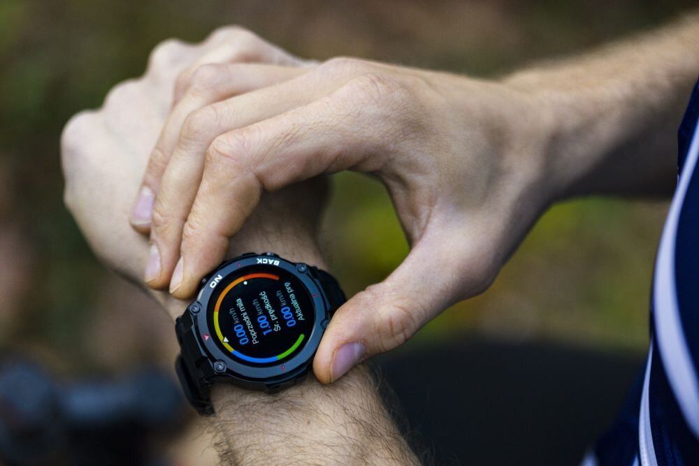 Smartwatch GARETT GRS ekran bateria czujniki zdrowie sport pasek ładowanie pojemność rozdzielczość łączność sterowanie krew puls rozmowy smartfon aplikacja