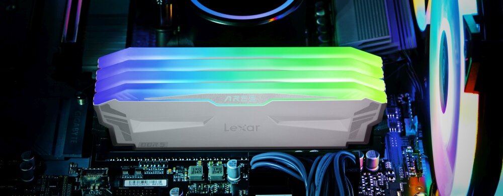 Pamięć RAM LEXAR Ares RGB Pojemna i funkcjonalna