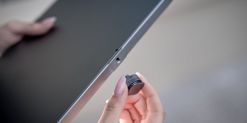 Adapter z zimną stopką do lampy LED Newell RGB-W Rangha Max XL kobieta montuje adapter do lampy