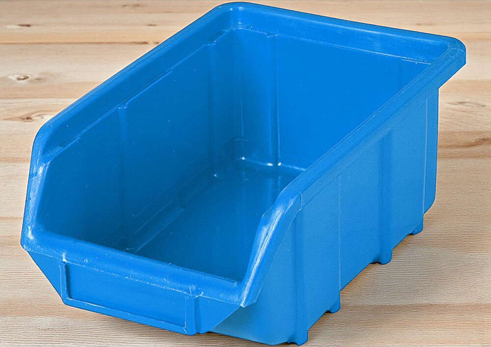 Pojemnik magazynowy PATROL Ecobox Mały Niebieski na drewnianym blacie