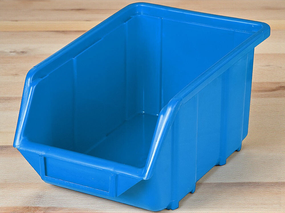 Pojemnik magazynowy PATROL Ecobox Średni Niebieski na drewnianym blacie