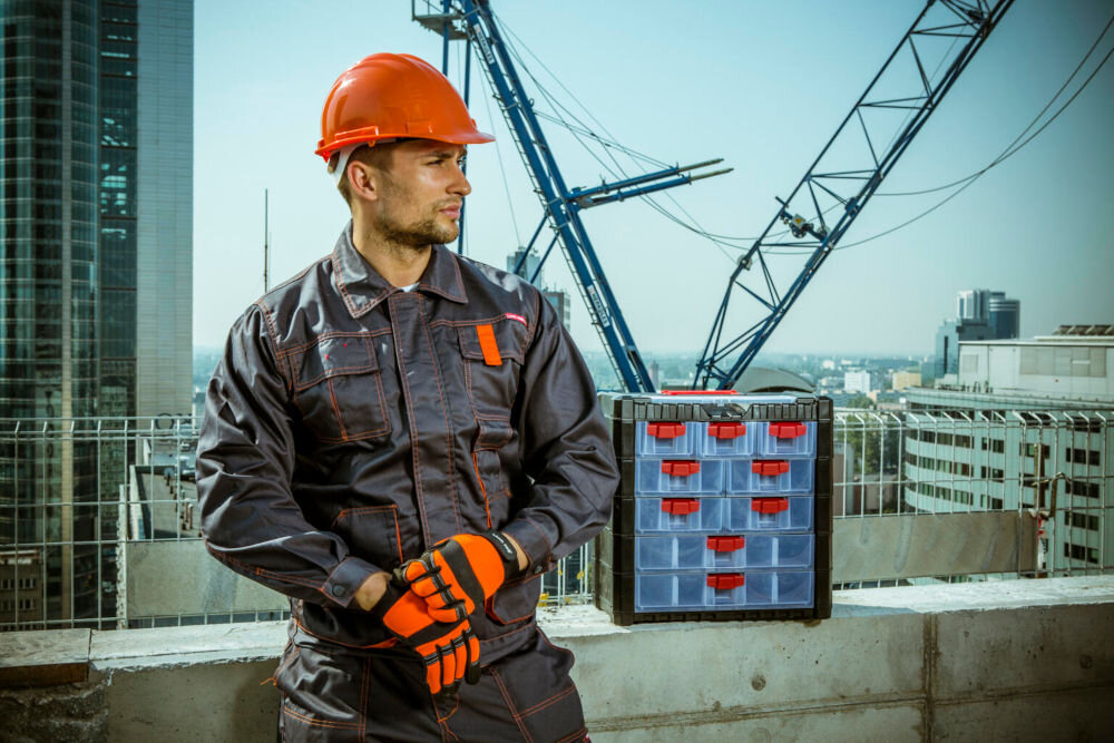 Organizer PROLINE 35743 na białym tle
