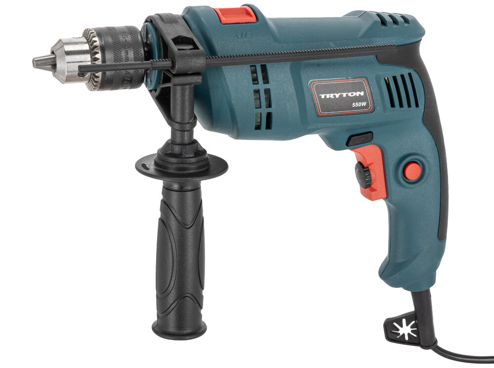 Wiertarka udarowa TRYTON TDW550A wiertarka na białym tle widoczna wiertarka na białym tle widoczna od przodu pod lekkim skosem wiercenie w drewnie do 25 mm w stali do 13 mm w betonie do 13 mm pojedynczy bieg i prędkość do 2800 obr./min pełna kontrola nad materiałem precyzja wiercenia