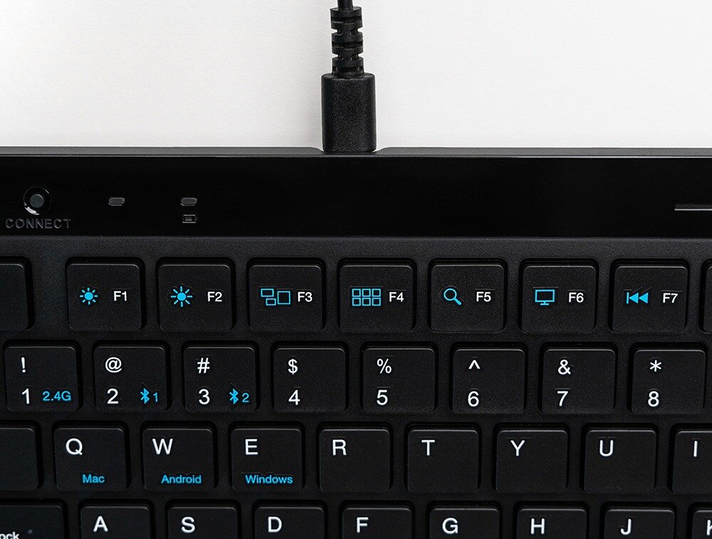 Klawiatura JLAB Jbuds klik komfort podróż ustawienia cicha praca estetyka styl czas pracy