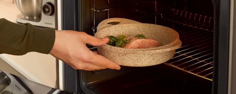 GRUNDIG GEBM19600DXHI piekarnik grill pieczenie soczystość zapiekanie skórka chrupiąca