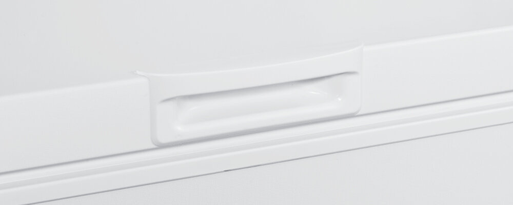 Zamrażarka BEKO CF316WN uchwyt otwieranie