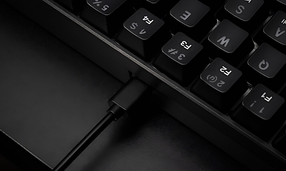 Klawiatura KRUX Qara 60 Czarny podłączenie kabel Anti-ghosting funkcje nóżki