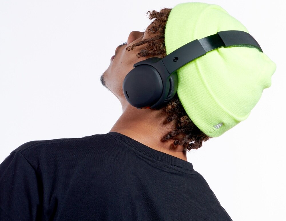 Słuchawki nauszne SKULLCANDY Crusher 2 ANC design komfort lekkość dźwięk jakość wrażenia słuchowe ergonomia lekkość sport aktywność podróże czas pracy działanie akumulator
