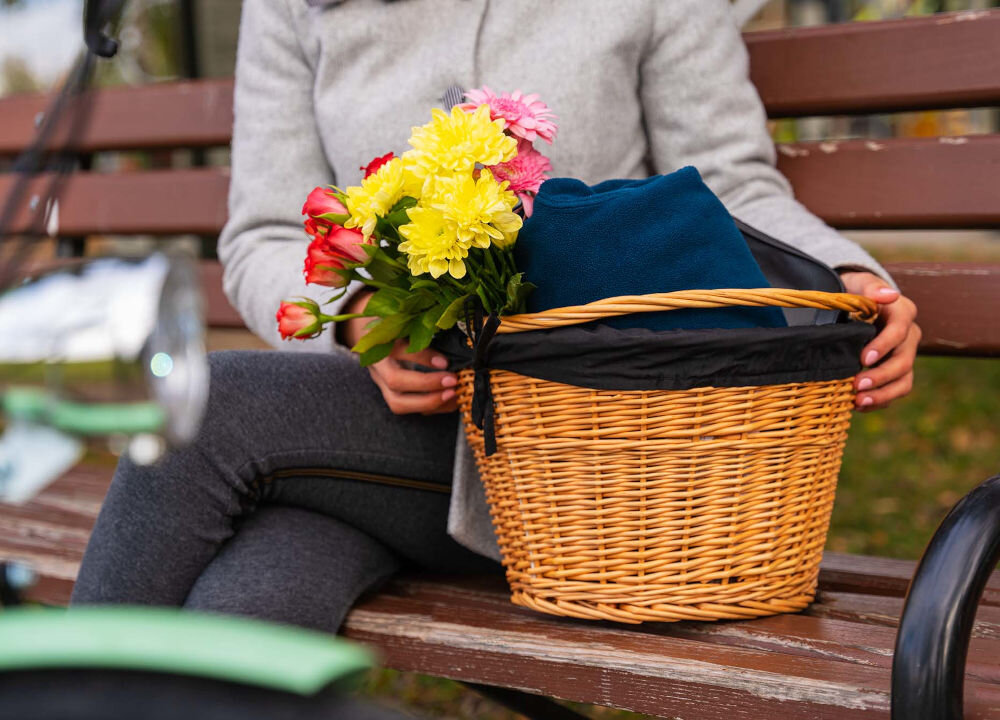 Koszyk wiklinowy na rower VÖGEL VKS-705BK montowanie click śruby