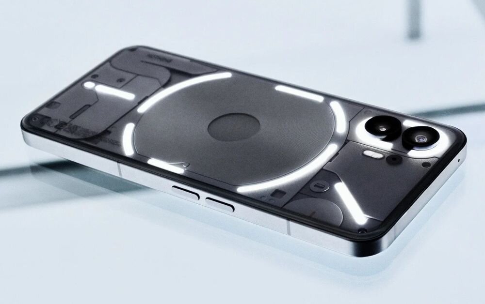 Smartfon NOTHING Phone 2 ekran bateria aparat procesor ram pamięć pojemność rozdzielczość zdjęcia filmy opis dane cechy blokady system łączność wifi bluetooth obudowa szkło odporność porty muzyka transfer sieć przekątna matryca waga czujniki oled amoled ips
