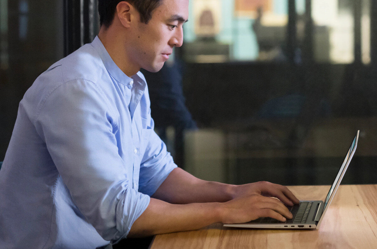 Laptop HP EliteBook 860 G9 16 IPS i5-1235U 16GB RAM 512GB SSD Windows 11 Professional dysk SSD pojemność dane pliki