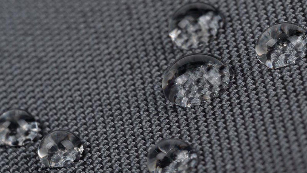 Torba na laptopa RIVACASE Suzuka  - wodoodporność