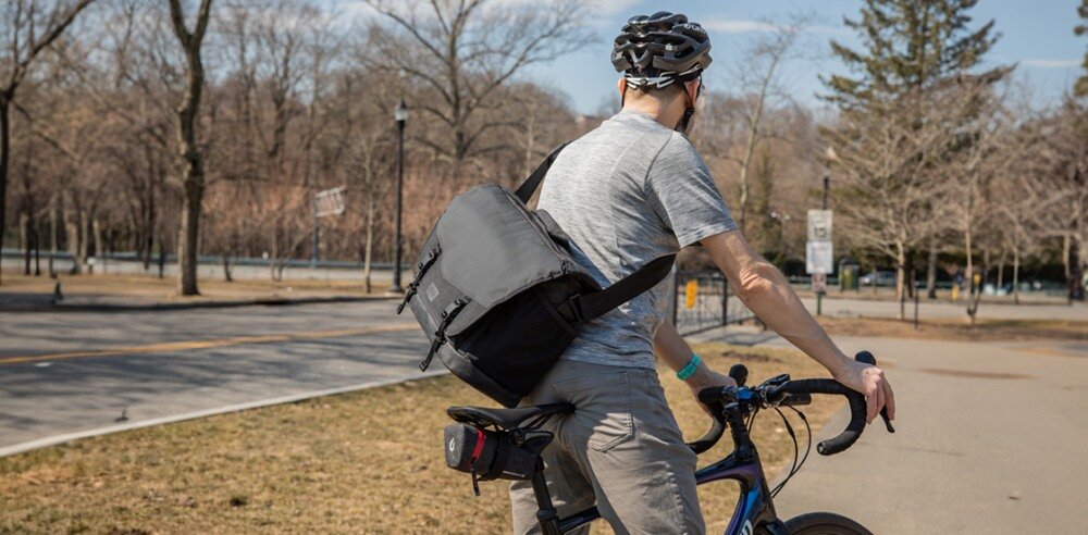 Torba TENBA Messenger DNA 16 DSLR miejski segmentowy trudne warunki kieszeń statyw butelka woda komfort noszenia pojemność