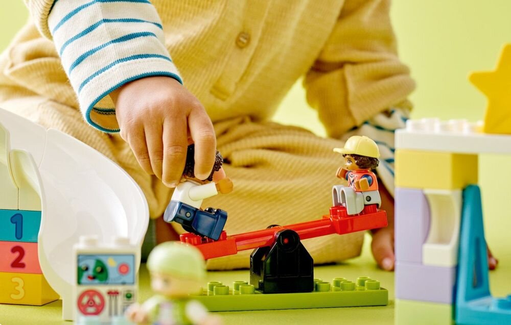 LEGO DUPLO Wymarzony plac zabaw 10991 klocki elementy zabawa łączenie figurki akcesoria figurka zestaw
