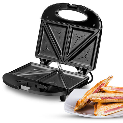 Opiekacz do kanapek MOP-47, obok talerz z trójkątnymi kanapkami.