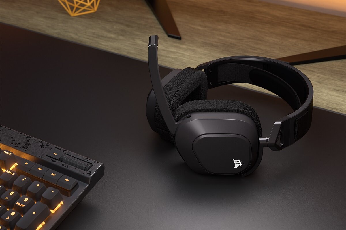 Słuchawki CORSAIR HS80 Max Wireless bezprzewodowy stylowy solidny gaming jakość dźwięku Sonarworks SoundID żywotność baterii