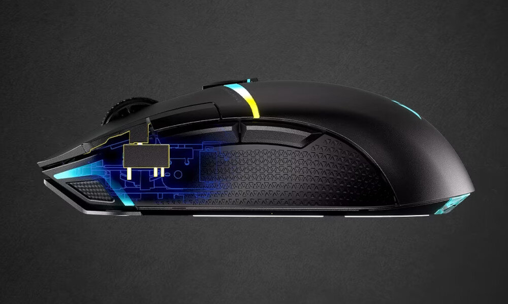 Mysz CORSAIR Nightsabre Wireless przełączniki kształt