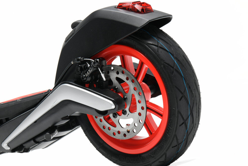 Hulajnoga elektryczna APRILIA ESR1 Czarno-czerwony aplikacja mobilna