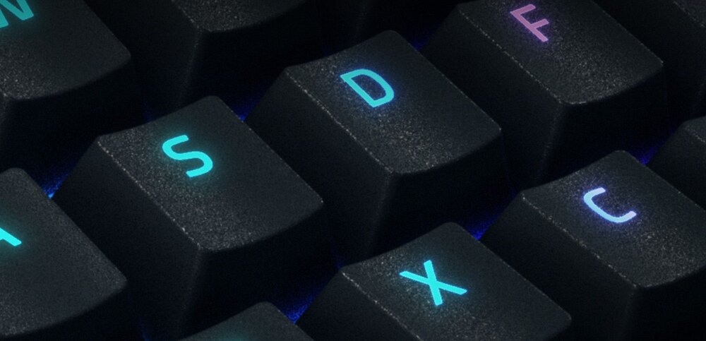 Klawiatura RAZER BlackWidow V4 X klawisze makra obudowa pisanie komfort wytrzymałośc podświetlenie pokrętło użytkowanie jakość