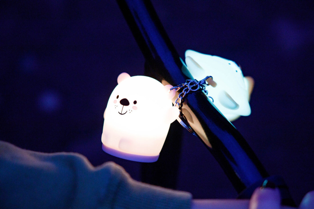Brelok INNOGIO GIOkeyring Bear GIO-150 Ułatwia zasypianie Łagodne światło spokojna atmosfera praktyczne rozwiązanie