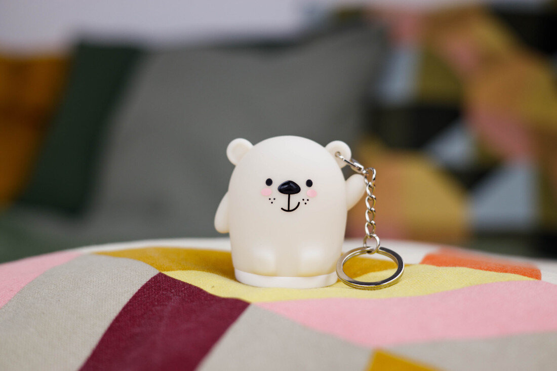 Brelok INNOGIO GIOkeyring Bear GIO-150 Delikatny i trwały materiał wykonanie elastyczny miękki silikon Gładka powierzchnia ułatwienie użytkowanie korzystanie czyszczenie