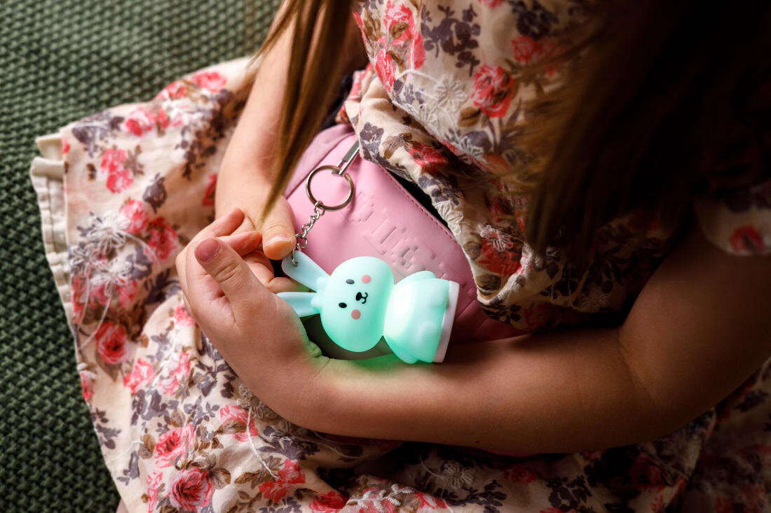 Brelok INNOGIO GIOkeyring Rabbit GIO-152 Gotowy do użycia od razu trzy baterie LR43H funkcjonalnością od pierwszego dnia