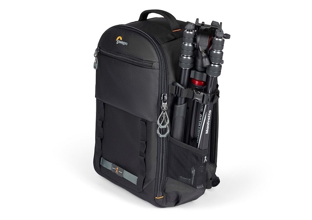 Plecak LOWEPRO Adventura BP 300 III lustrzanki wysokość wygoda sprzęt kieszenie przechowywanie trwałość wytrzymałość rzepy przegrody możliwości