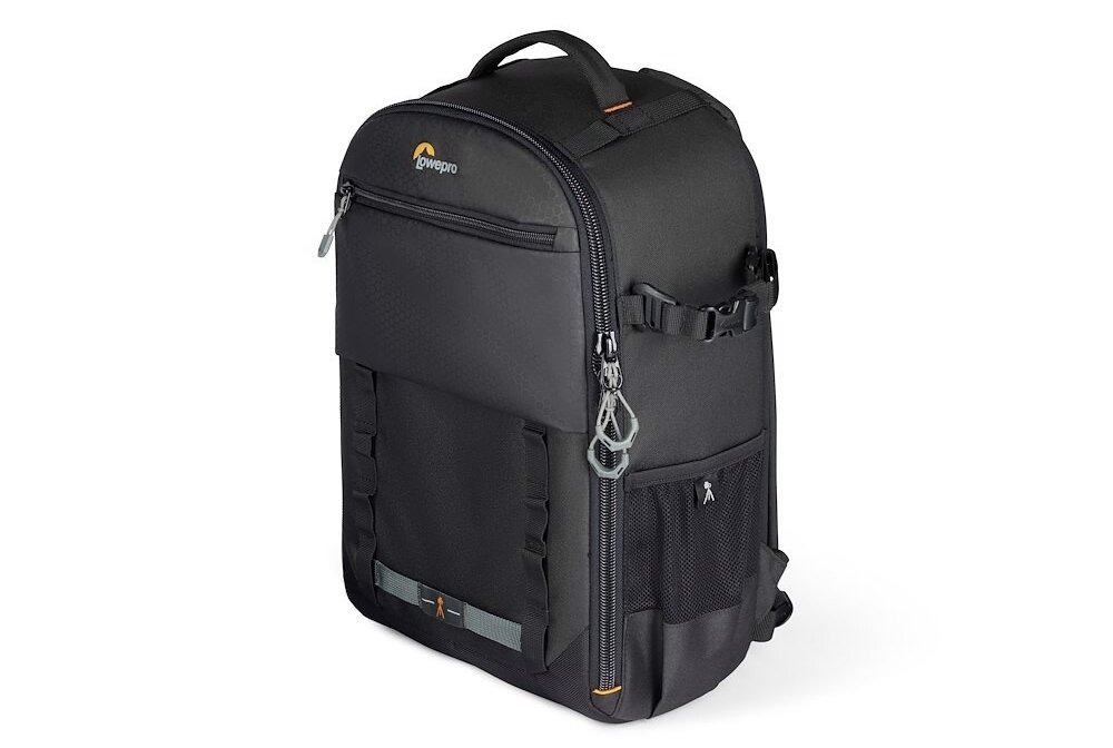 Plecak LOWEPRO Adventura BP 300 III lustrzanki wysokość wygoda sprzęt kieszenie przechowywanie trwałość wytrzymałość rzepy przegrody możliwości