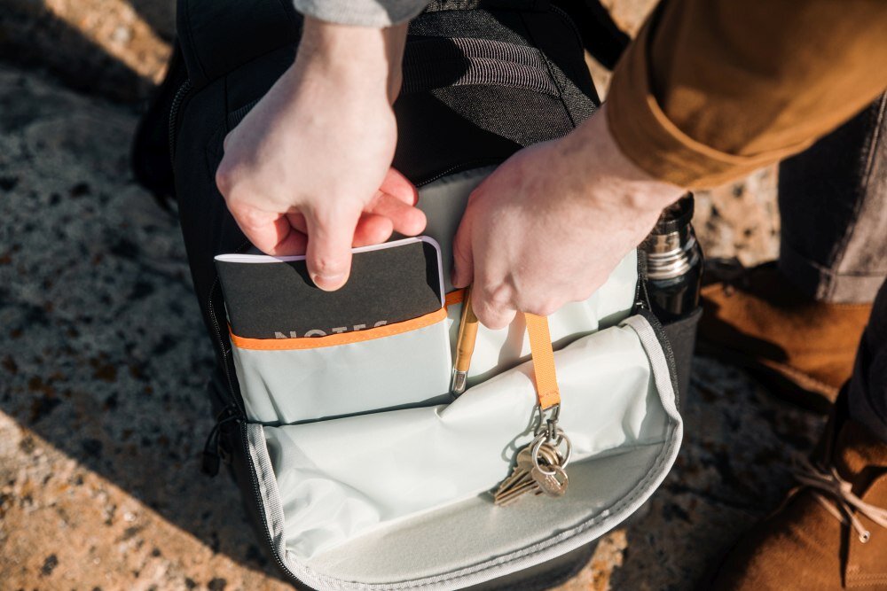 Plecak LOWEPRO Flipside BP 400 AW III foto zdjęcia akcesoria pasek kieszenie ekologia recykling