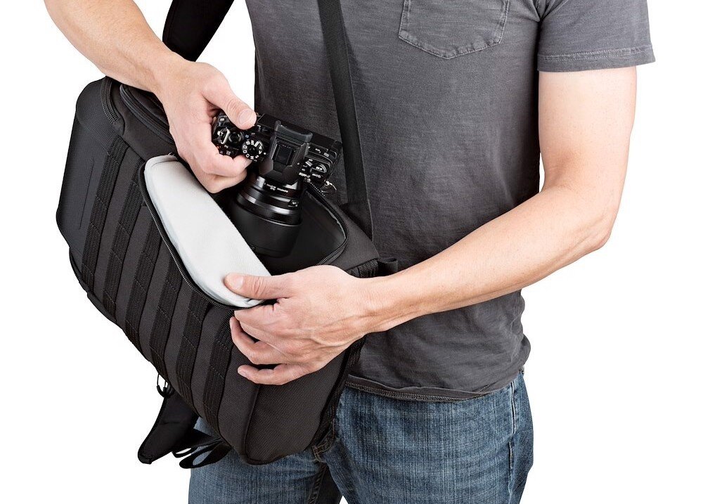 Plecak LOWEPRO ProTactic BP 300 AW II lustrzanki wysokość wygoda sprzęt kieszenie przechowywanie trwałość wytrzymałość rzepy przegrody możliwości