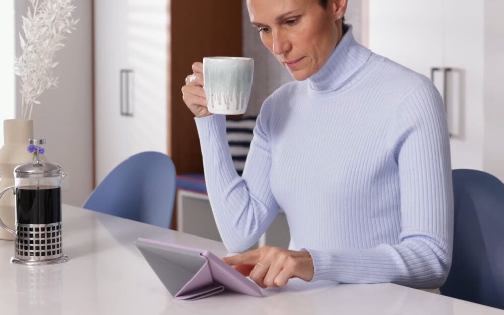 Czytnik E-Booków KOBO Libra 2 Biały wygląd styl kolor ergonomia waga grubość wygoda
