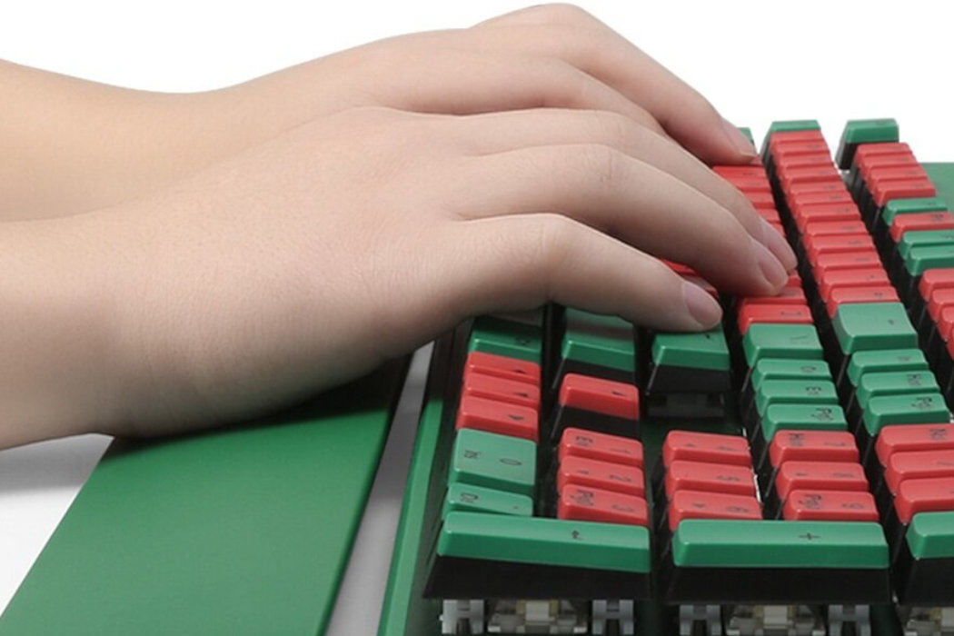 Klawiatura DELUX KM17DB gaming gra funkcjonalność szybkość wygląd wyposażenie