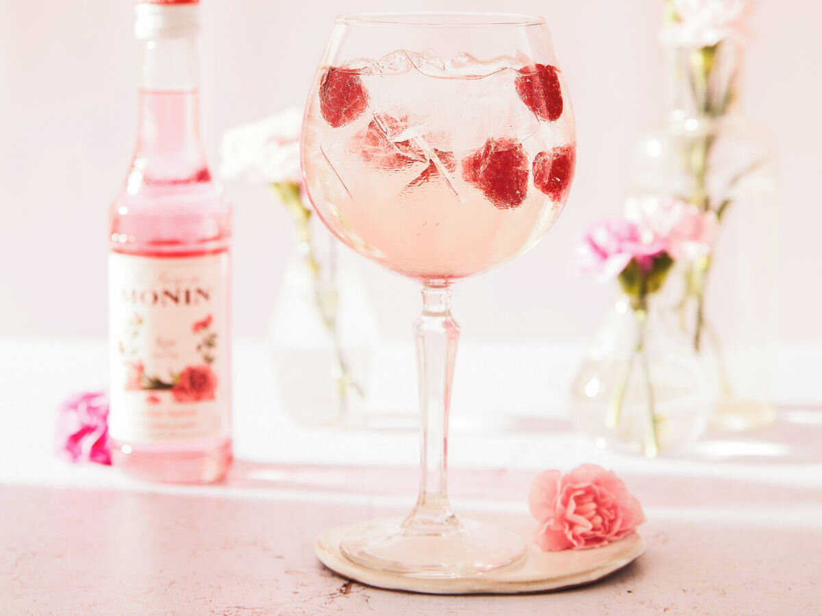 Syrop do herbaty MONIN Różany 250 ml bez alergenów naturalny skład